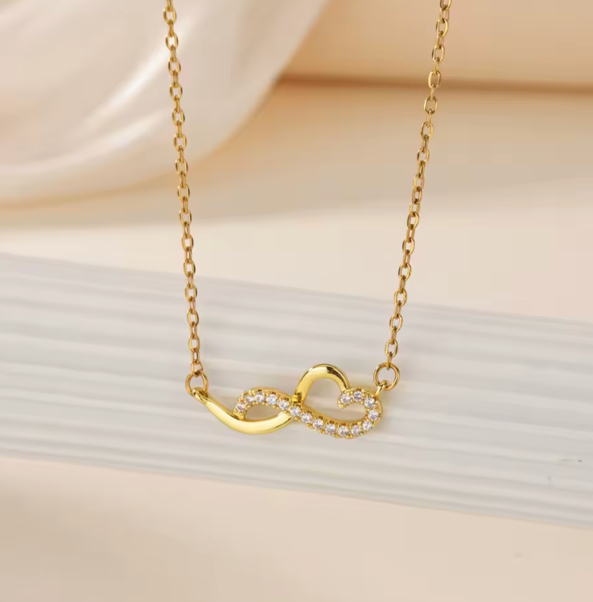 Classic Heart Pendant Necklace for Women