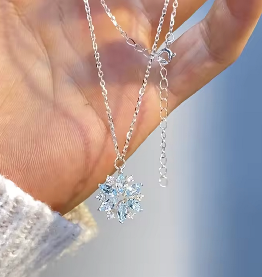 925 Sterling Silver Snowflake Necklace